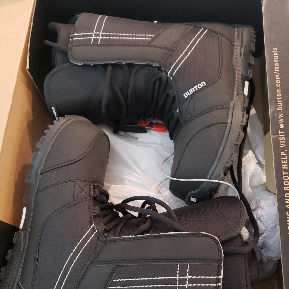 Burton Invader Snowboard boots
